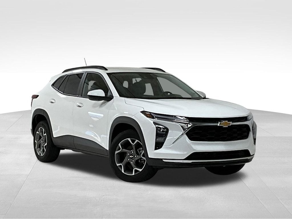 Used 2025 Chevrolet Trax LT SUV