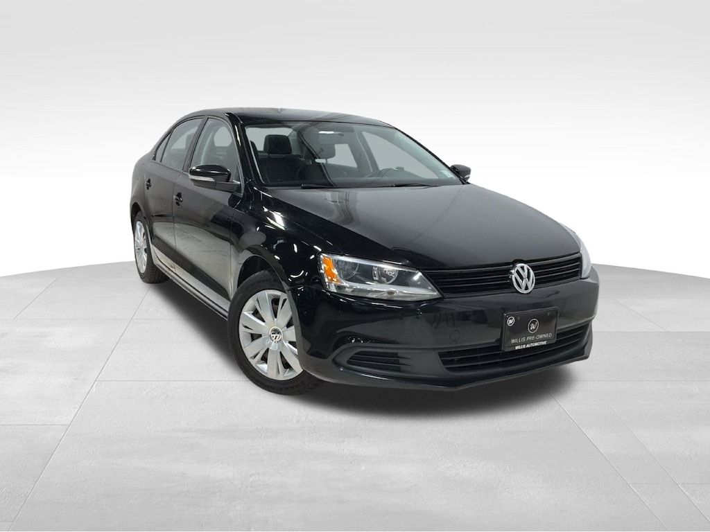 Used 2014 Volkswagen Jetta 1.8T SE Sedan