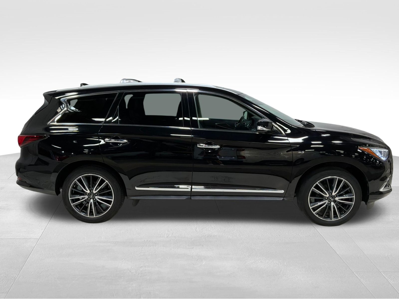 Used 2018 INFINITI QX60 Base SUV