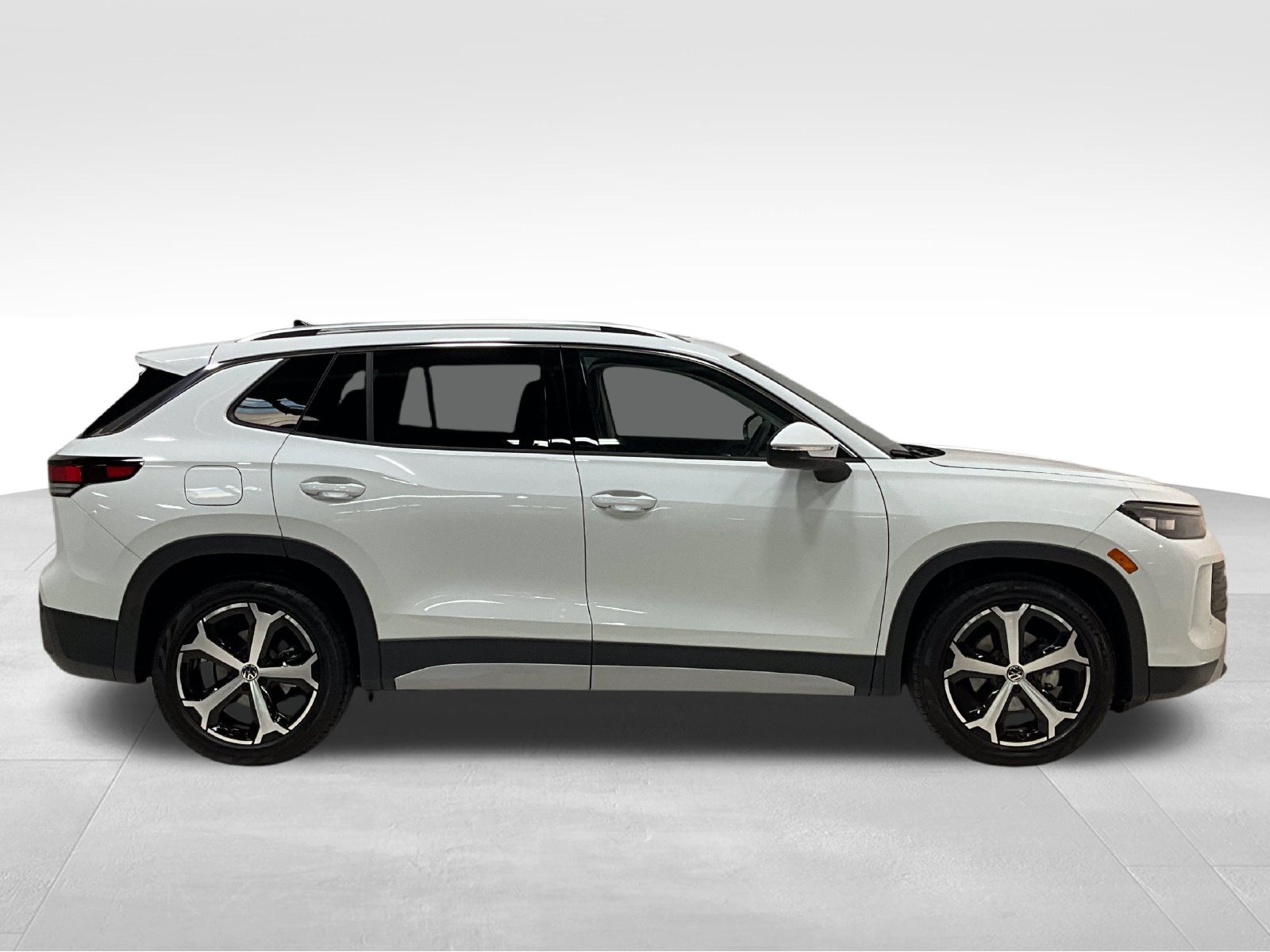 Used 2026 Volkswagen Tiguan SE SUV