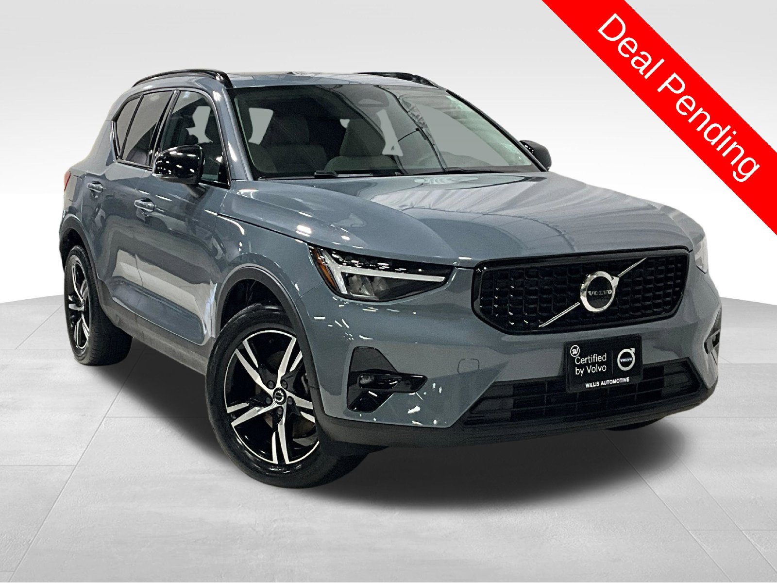 2023 Volvo XC40