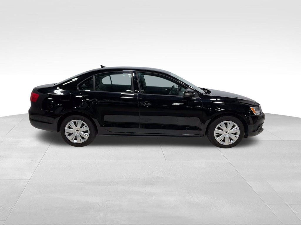 Used 2014 Volkswagen Jetta 1.8T SE Sedan