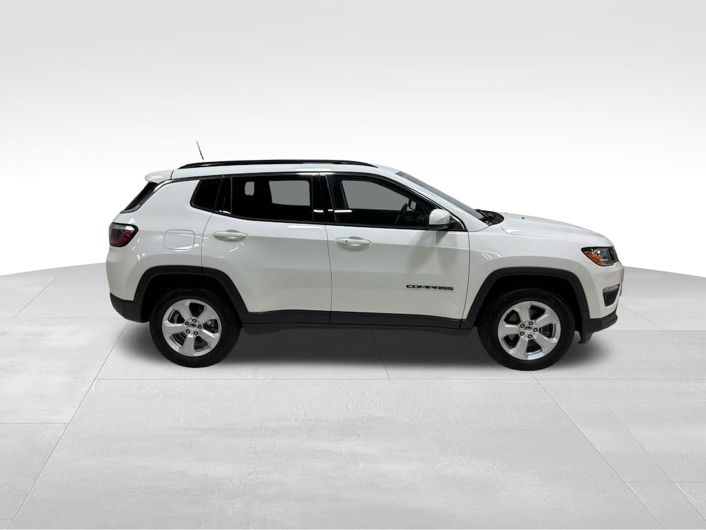 Used 2018 Jeep Compass Latitude SUV