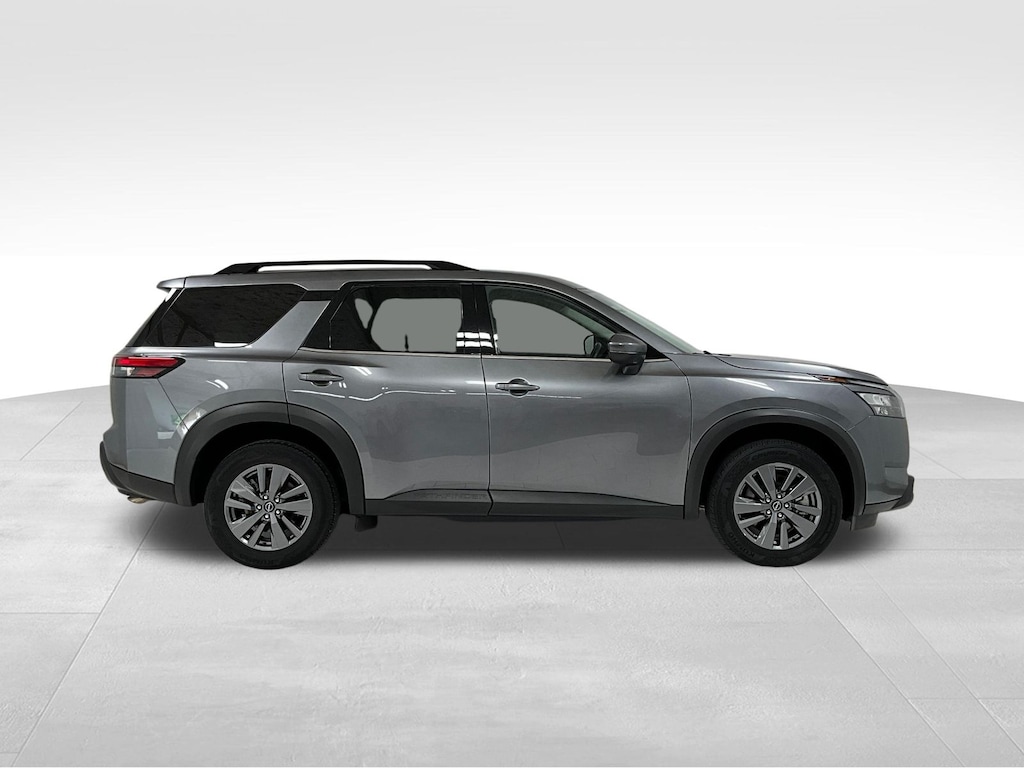 Used 2024 Nissan Pathfinder SV SUV