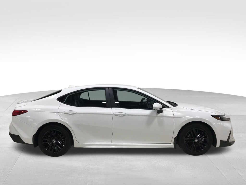 Used 2026 Toyota Camry SE Sedan
