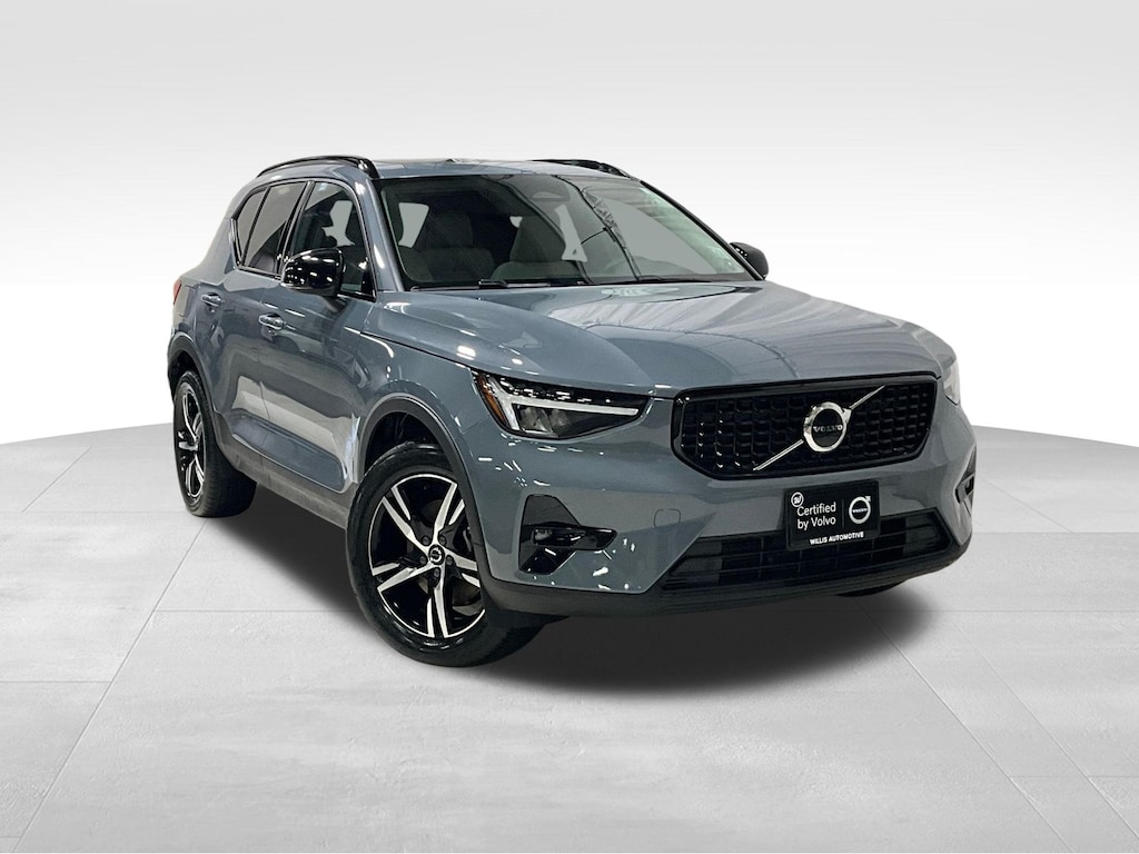 Certified 2023 Volvo XC40 B5 Plus Dark Theme SUV