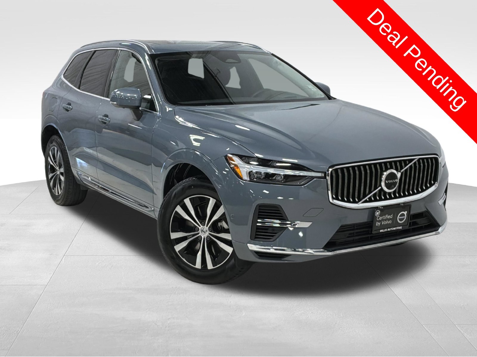 2022 Volvo XC60 Inscription Expression
