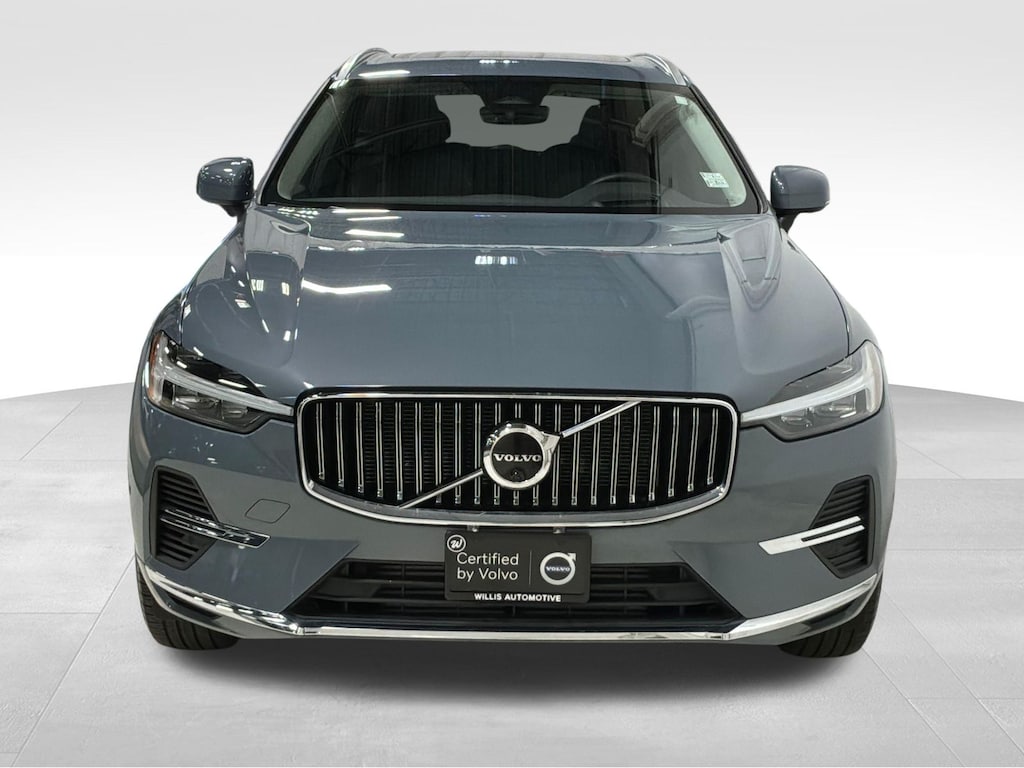 Certified 2022 Volvo XC60 Recharge Plug-In Hybrid T8 Inscription Expression SUV