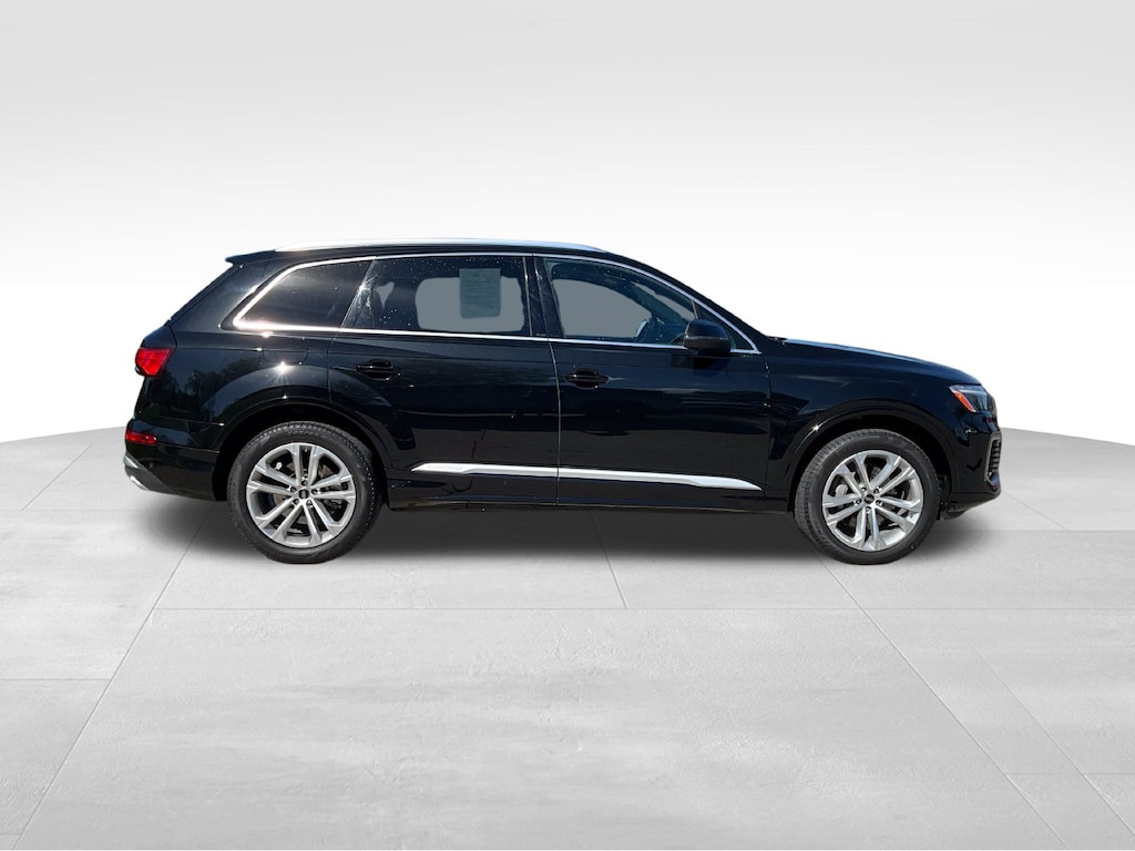 Used 2025 Audi Q7 55 Premium Plus SUV