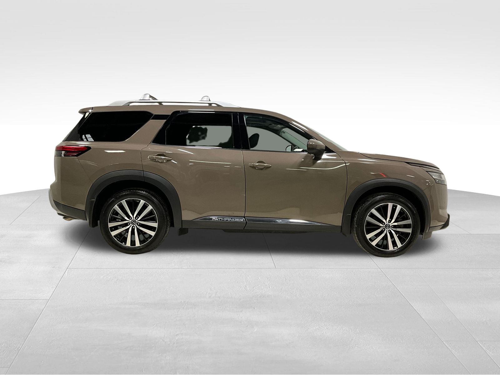 Used 2023 Nissan Pathfinder Platinum SUV