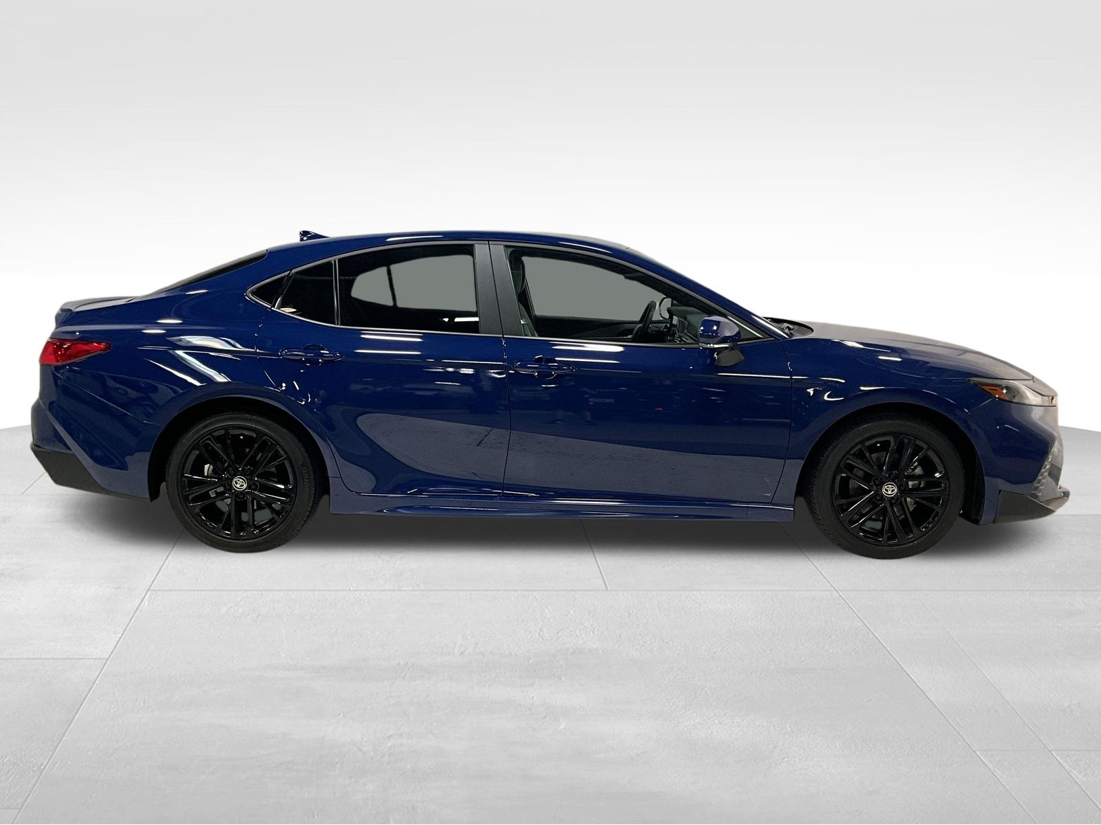Used 2025 Toyota Camry SE Sedan