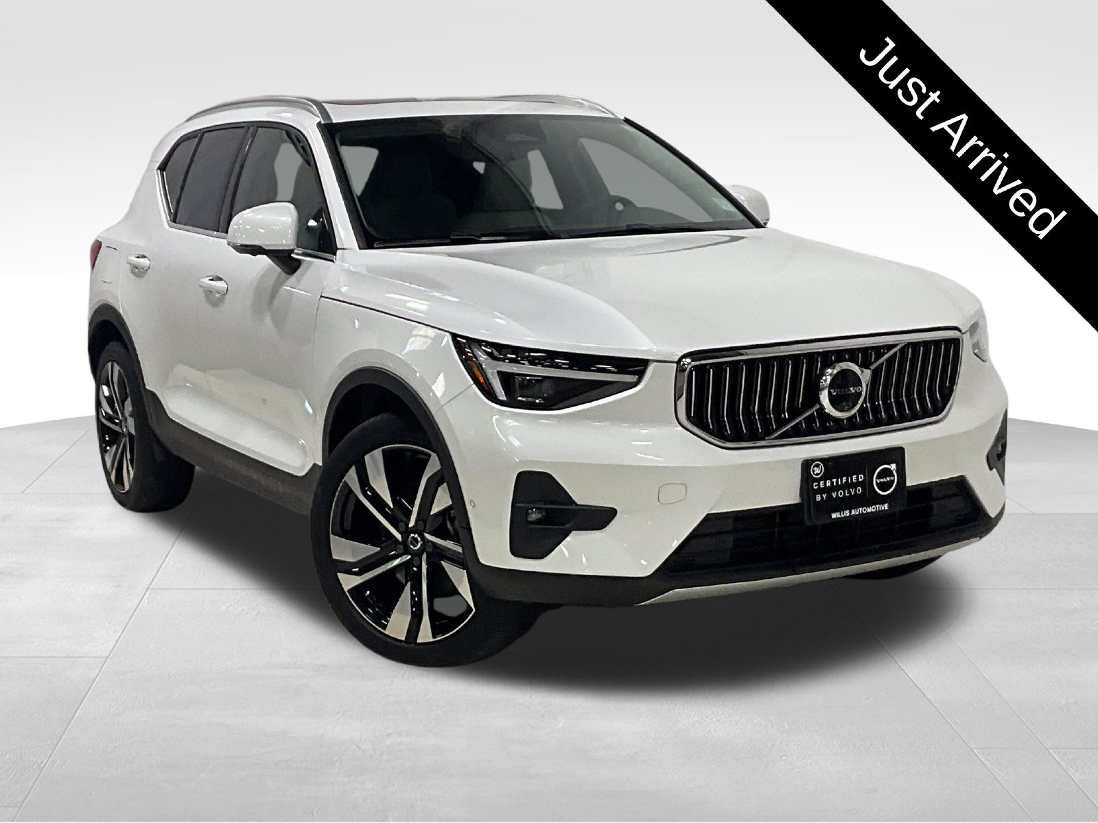 2024 Volvo XC40 Plus