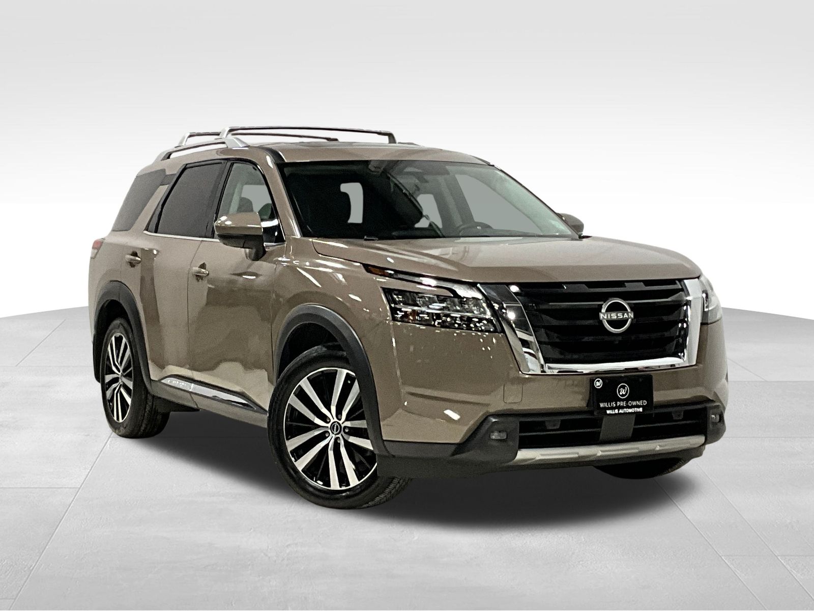 Used 2023 Nissan Pathfinder Platinum SUV