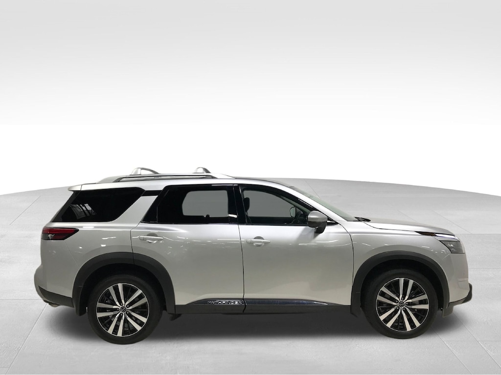 Used 2025 Nissan Pathfinder Platinum SUV