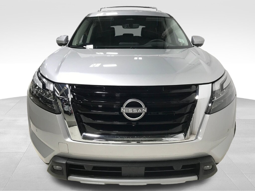 Used 2025 Nissan Pathfinder Platinum SUV