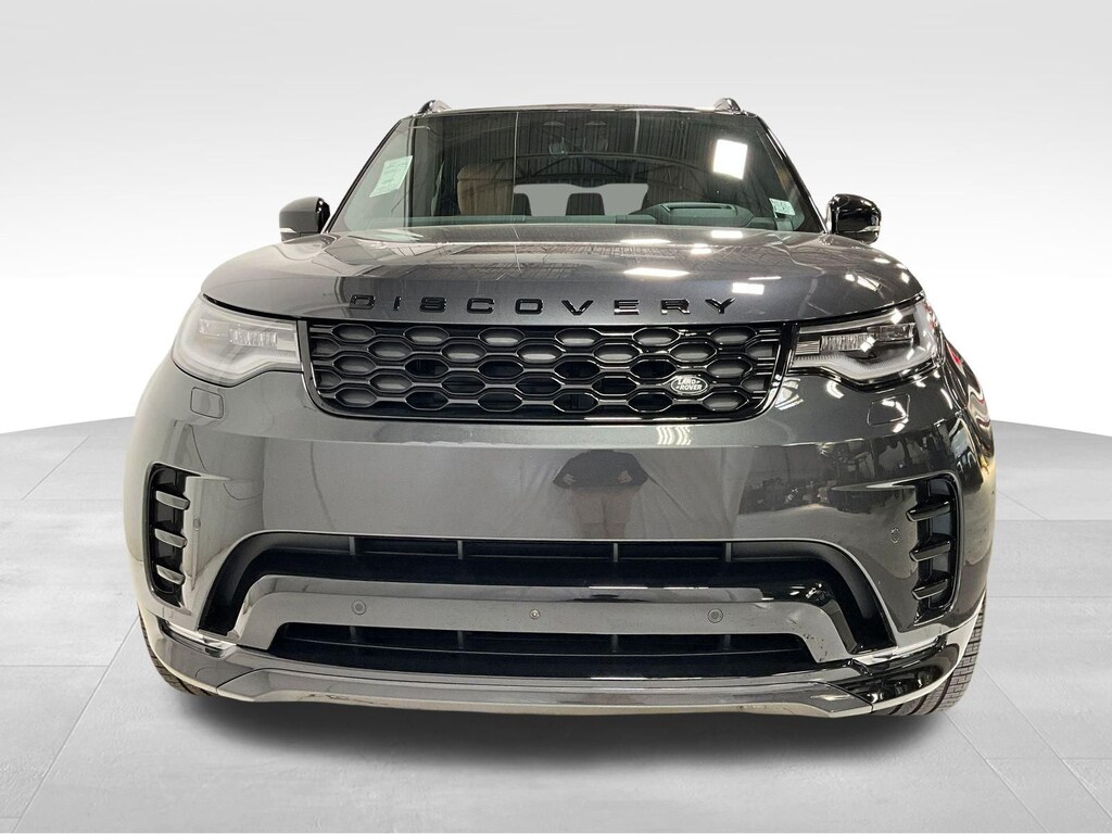 Certified 2025 Land Rover Discovery Dynamic SE SUV