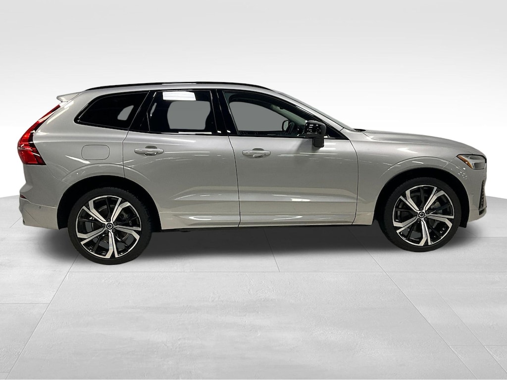 Certified 2024 Volvo XC60 Recharge Plug-In Hybrid Ultimate SUV