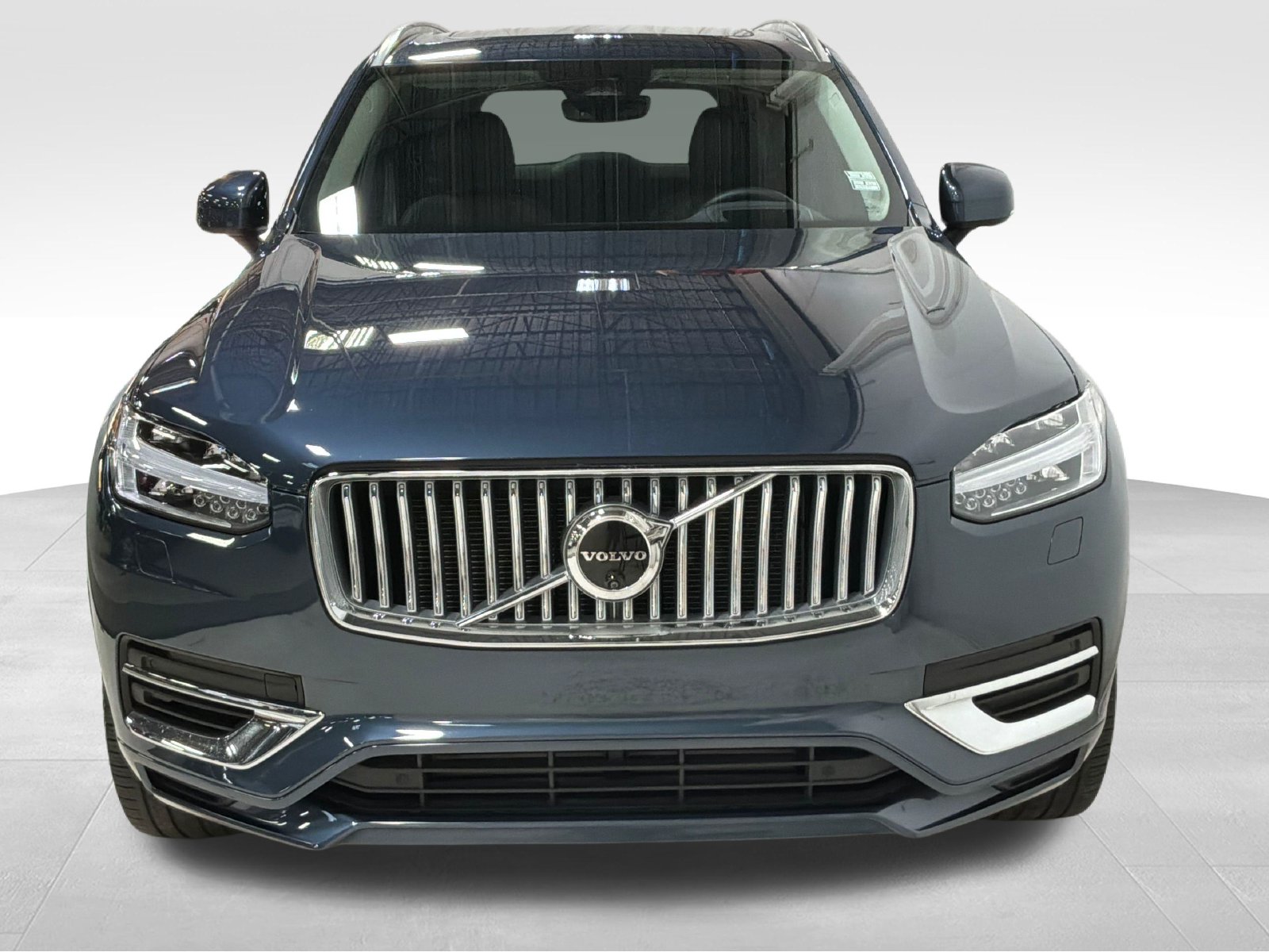 Certified 2025 Volvo XC90 Plug-In Hybrid T8 Ultra SUV