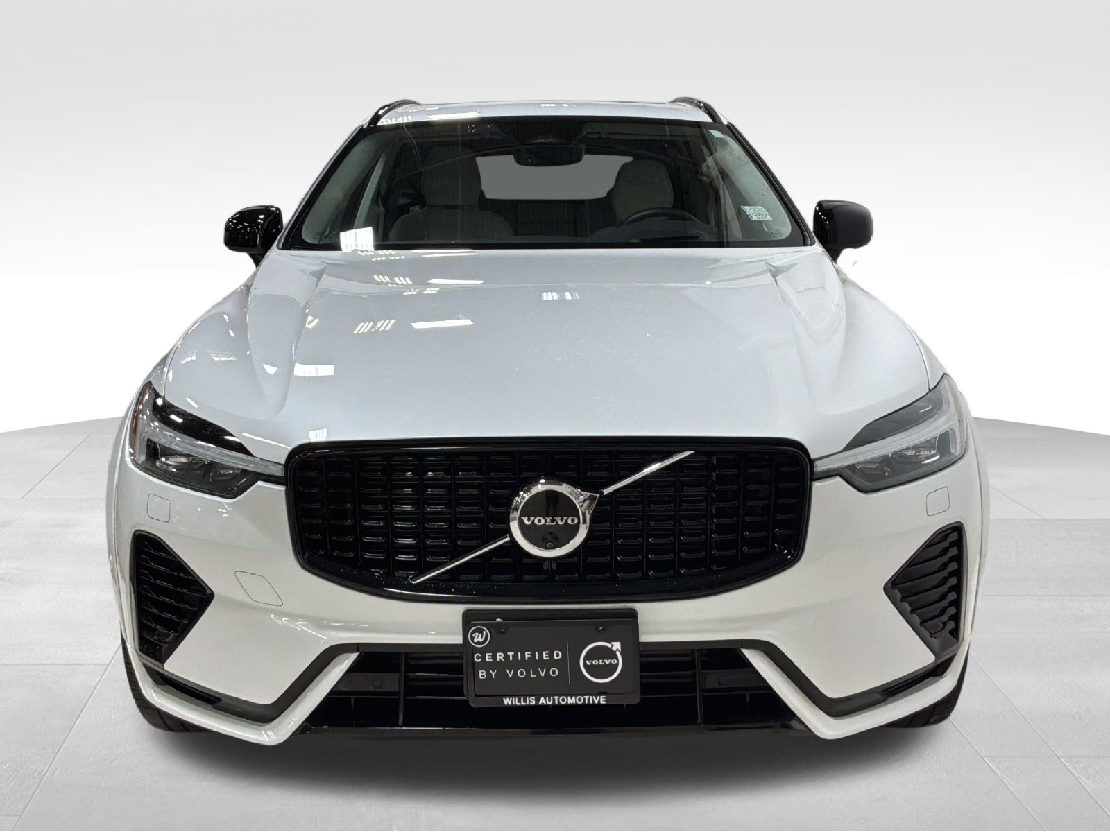 Certified 2024 Volvo XC60 plug-in hybrid Ultimate SUV