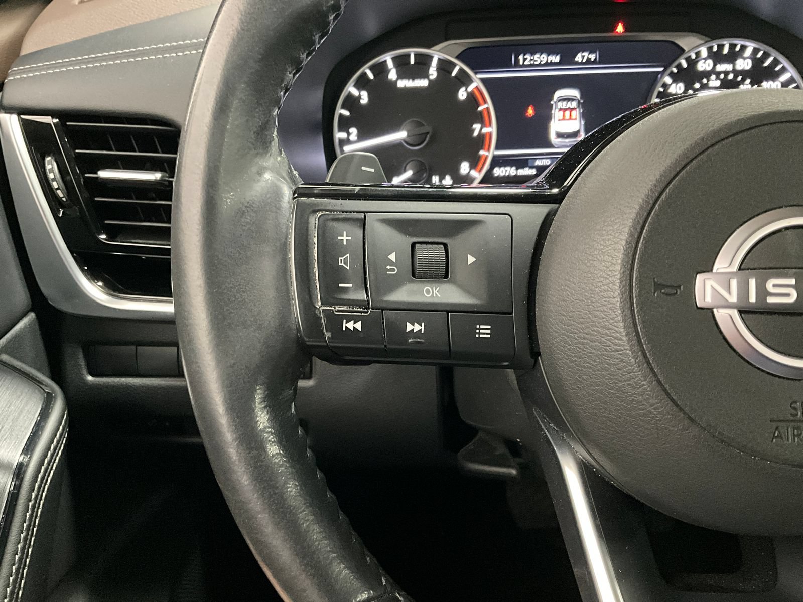 2023 Nissan Rogue SL - Photo 18