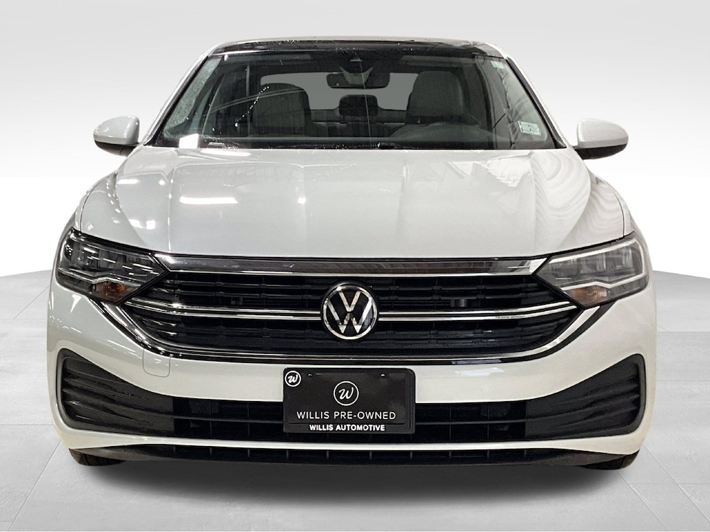 Used 2023 Volkswagen Jetta SE