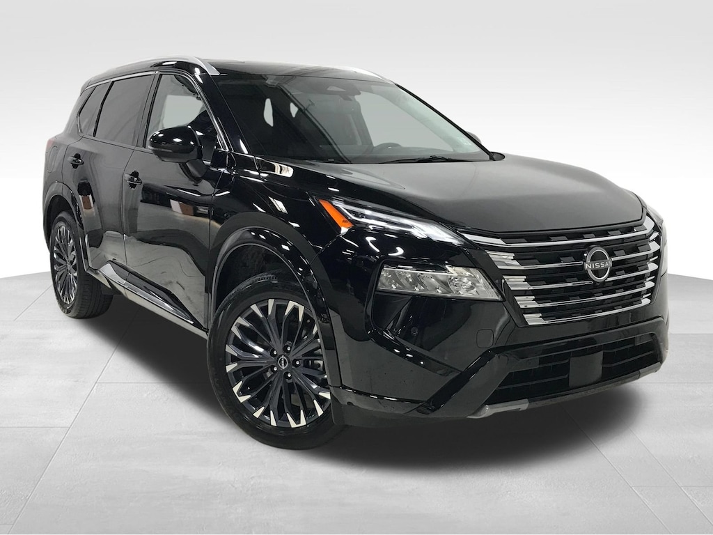 Used 2025 Nissan Rogue Platinum