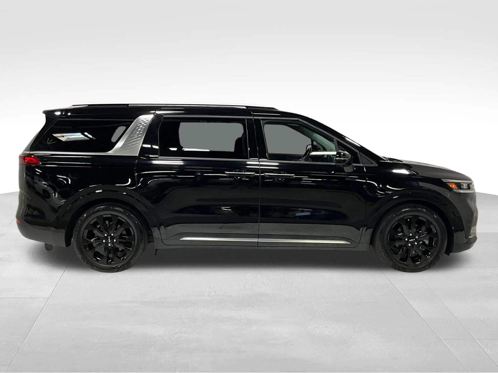 Used 2024 Kia Carnival SX Prestige