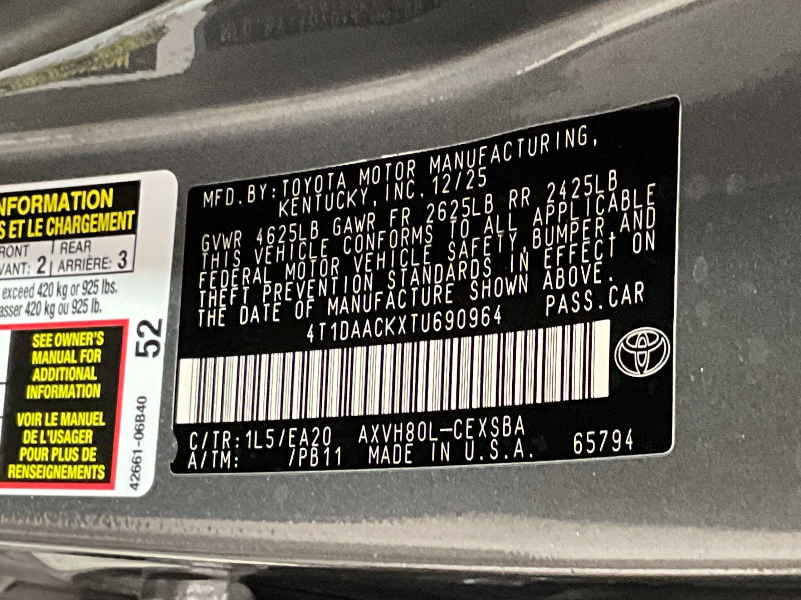 2026 Toyota Camry SE - Photo 32