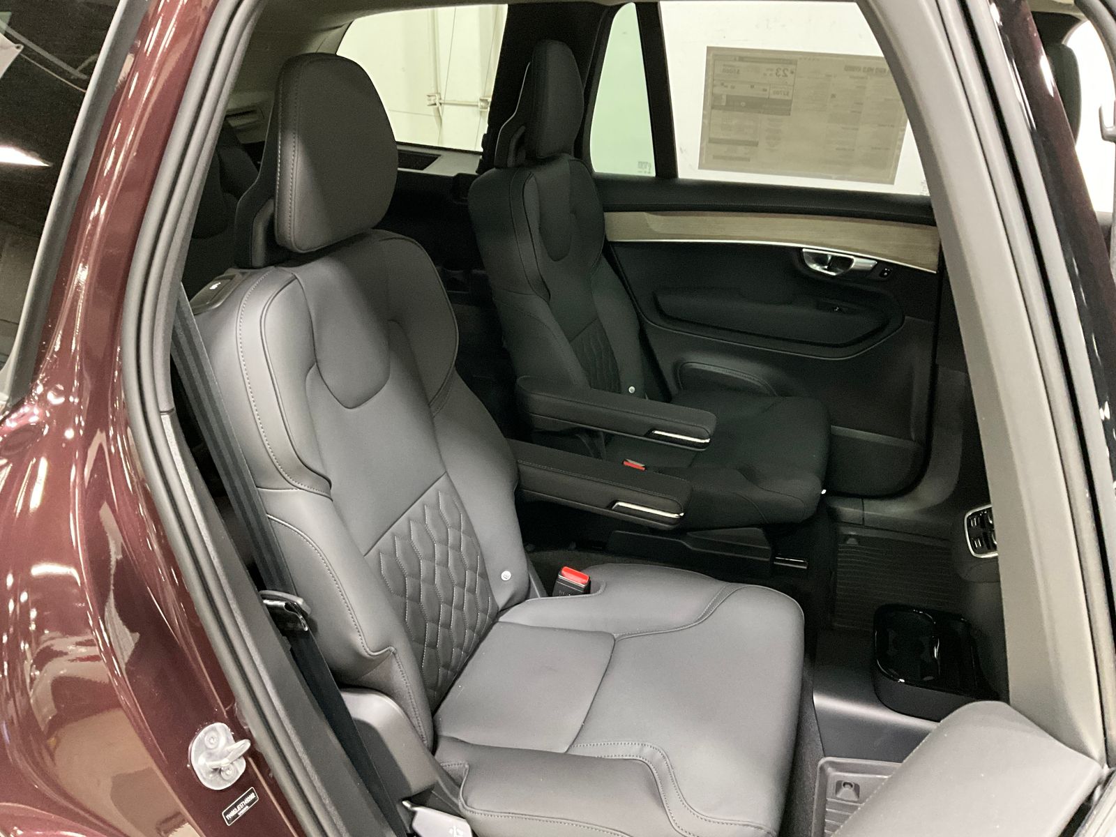 2026 Volvo XC90 Plus - Photo 23