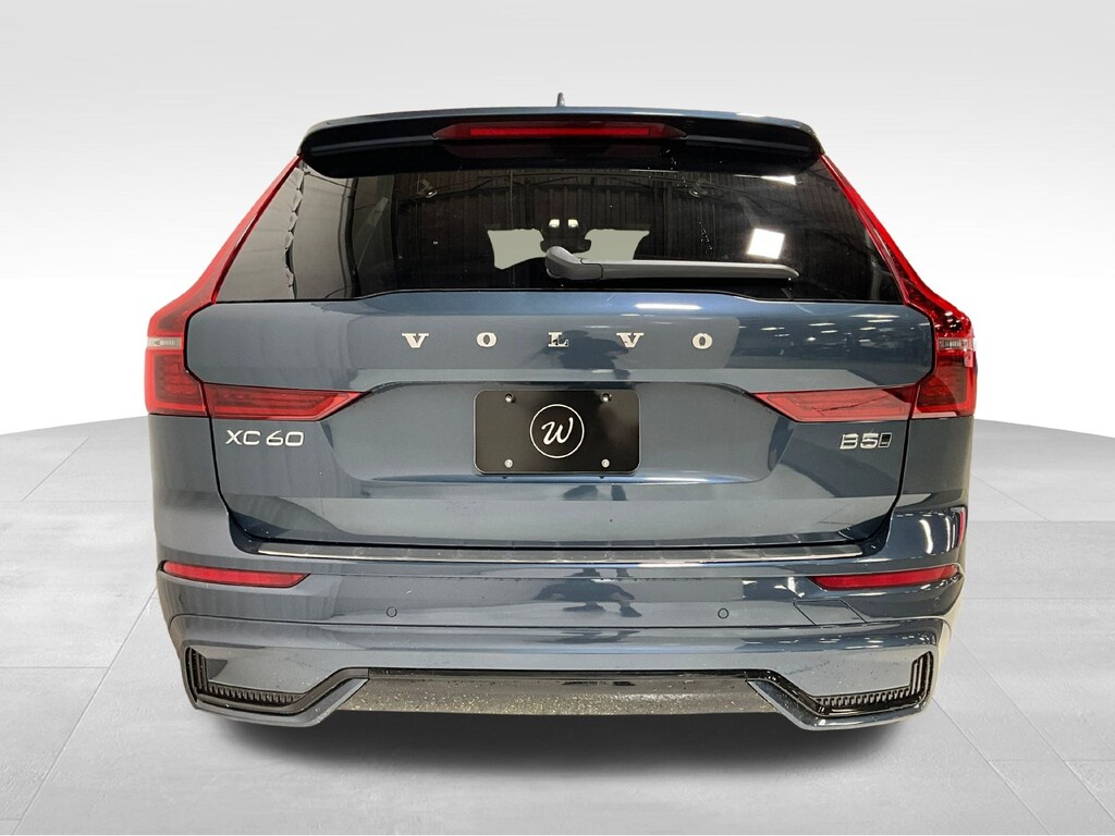 New 2026 Volvo XC60 B5 Plus SUV