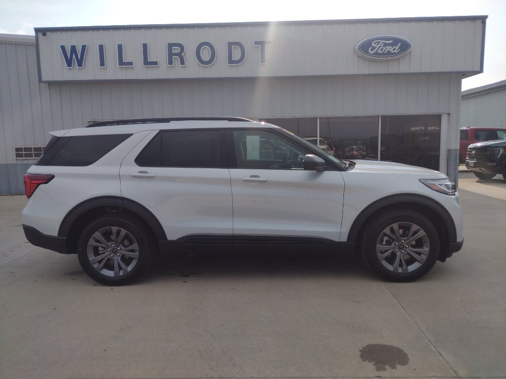 2026 Ford Explorer Active w/200A Pkg Active w/200A Pkg 4WD