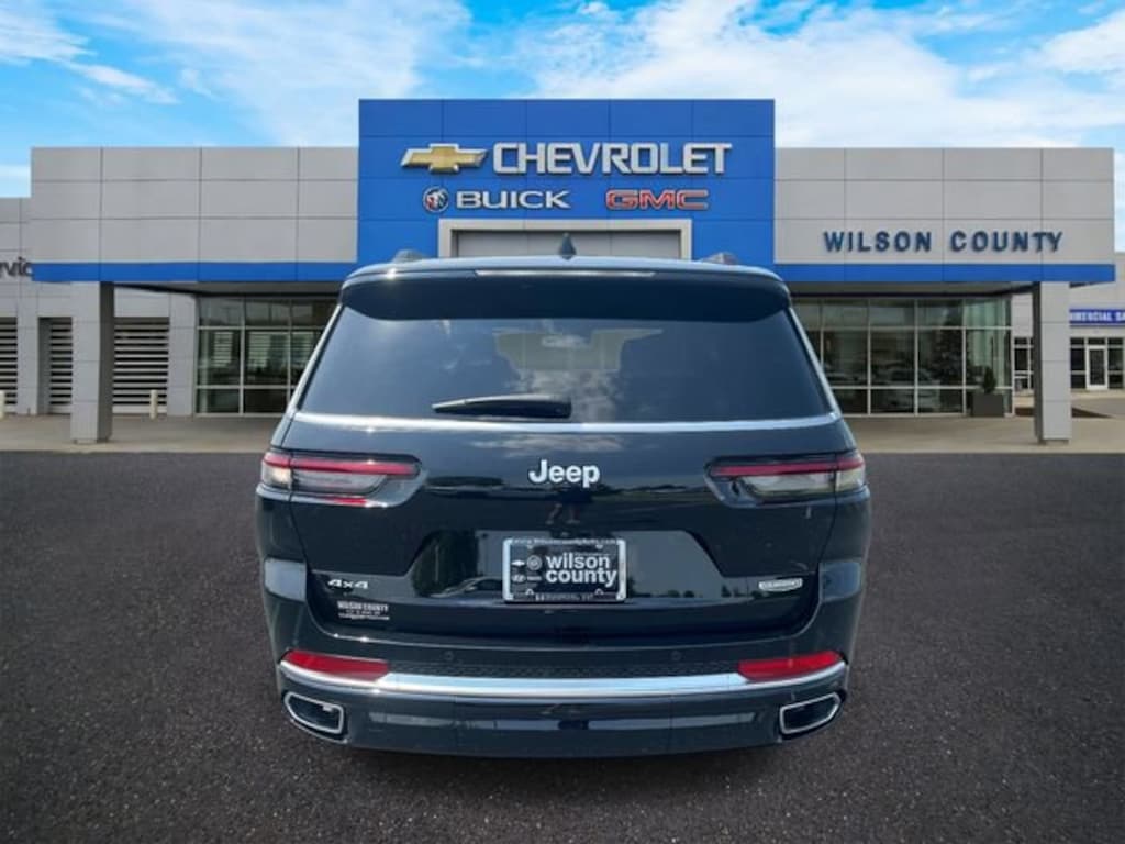 Used 2025 Jeep Grand Cherokee L Summit Reserve 4x4 SUV