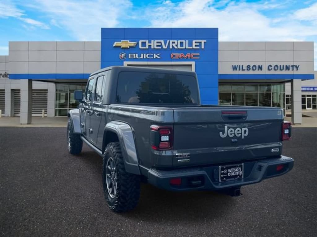 Used 2022 Jeep Gladiator Overland 4x4 Truck