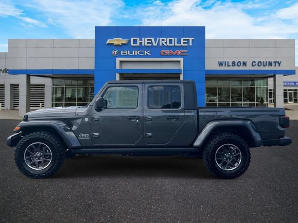 Used 2022 Jeep Gladiator Overland 4x4 Truck