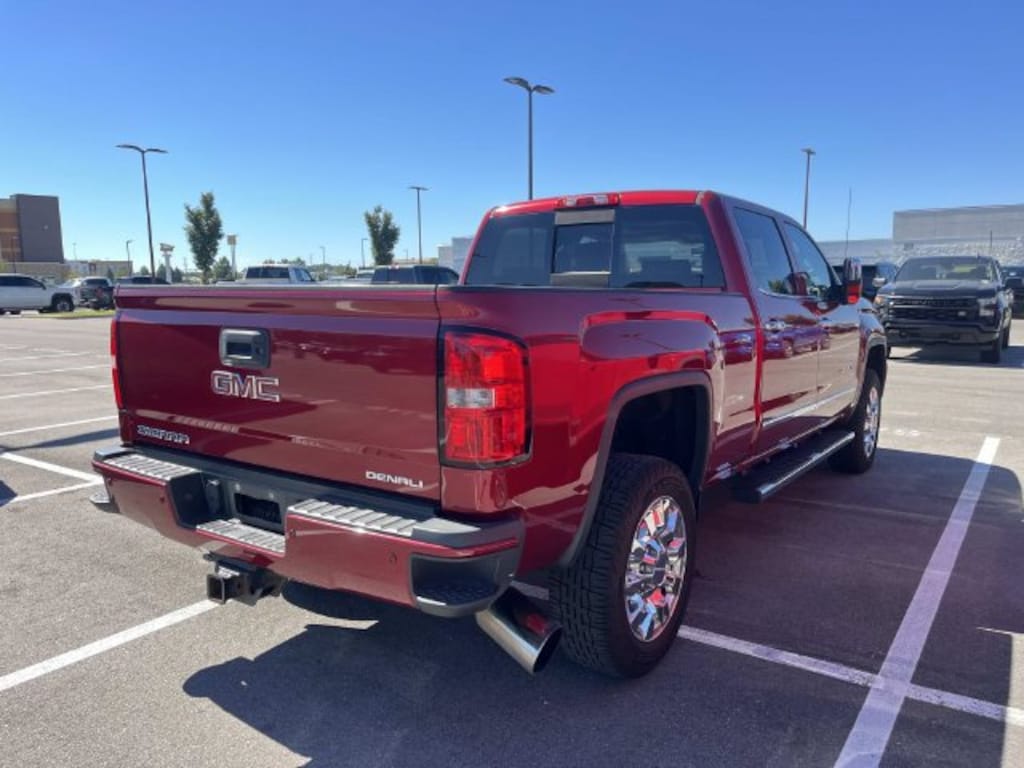 Used 2019 GMC Sierra 2500 HD Denali Truck