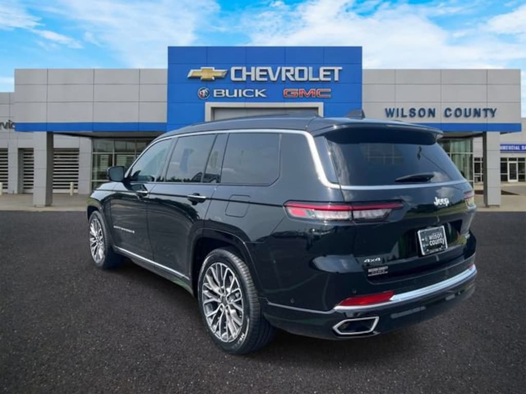 Used 2025 Jeep Grand Cherokee L Summit Reserve 4x4 SUV