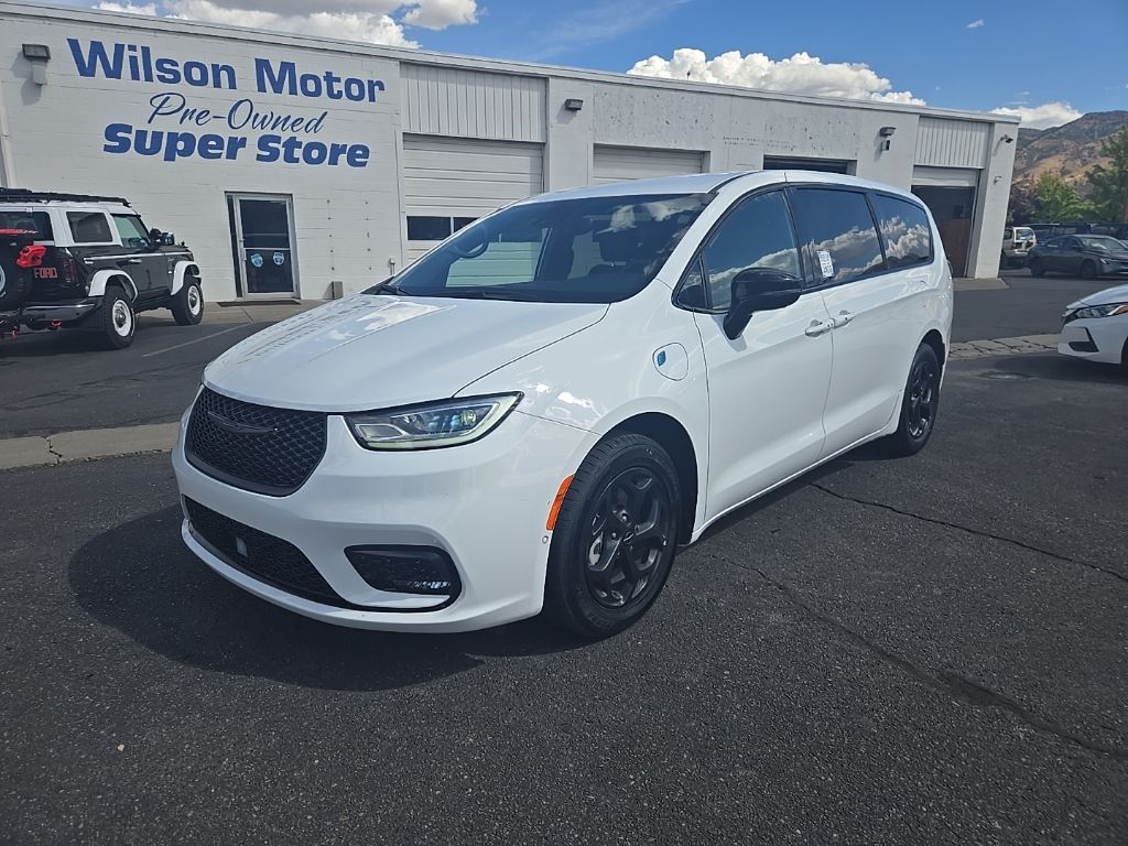 2024 Chrysler Pacifica