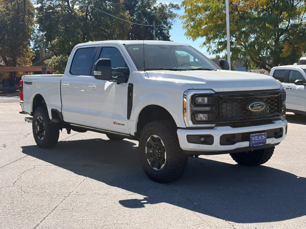 New 2026 Ford F-350SD Lariat Truck Crew Cab