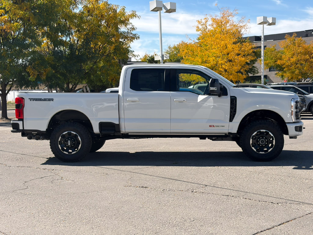 New 2026 Ford F-350SD Lariat Truck Crew Cab