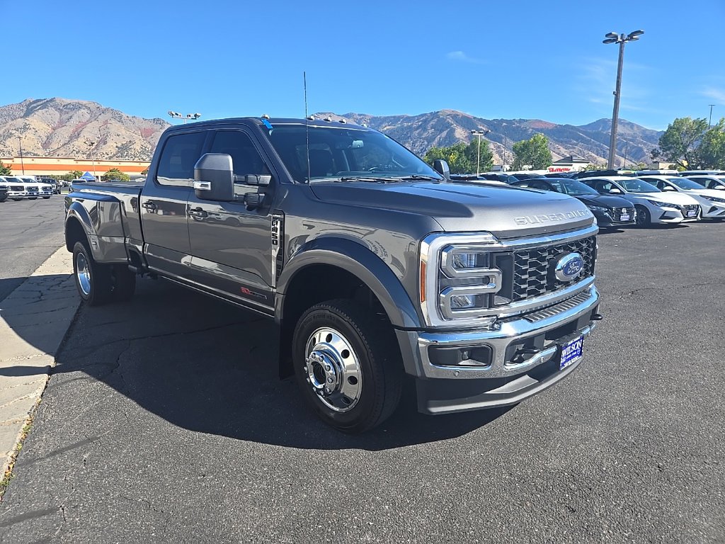 Used 2023 Ford F-450SD Lariat Truck