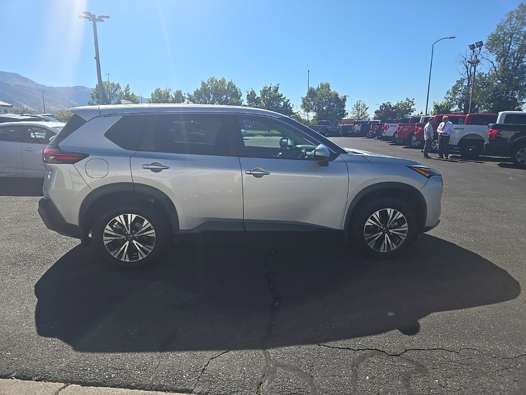 Used 2022 Nissan Rogue SV SUV