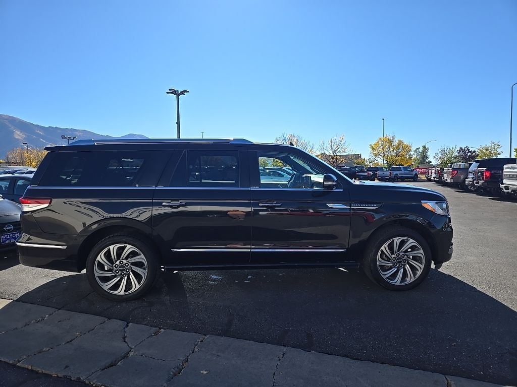 Used 2024 Lincoln Navigator L Premiere SUV