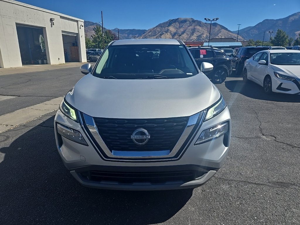 Used 2022 Nissan Rogue SV SUV