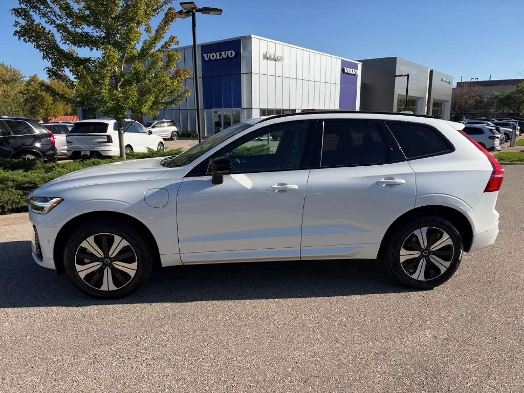 Used 2024 Volvo XC60 plug-in hybrid T8 Plus Dark Theme SUV
