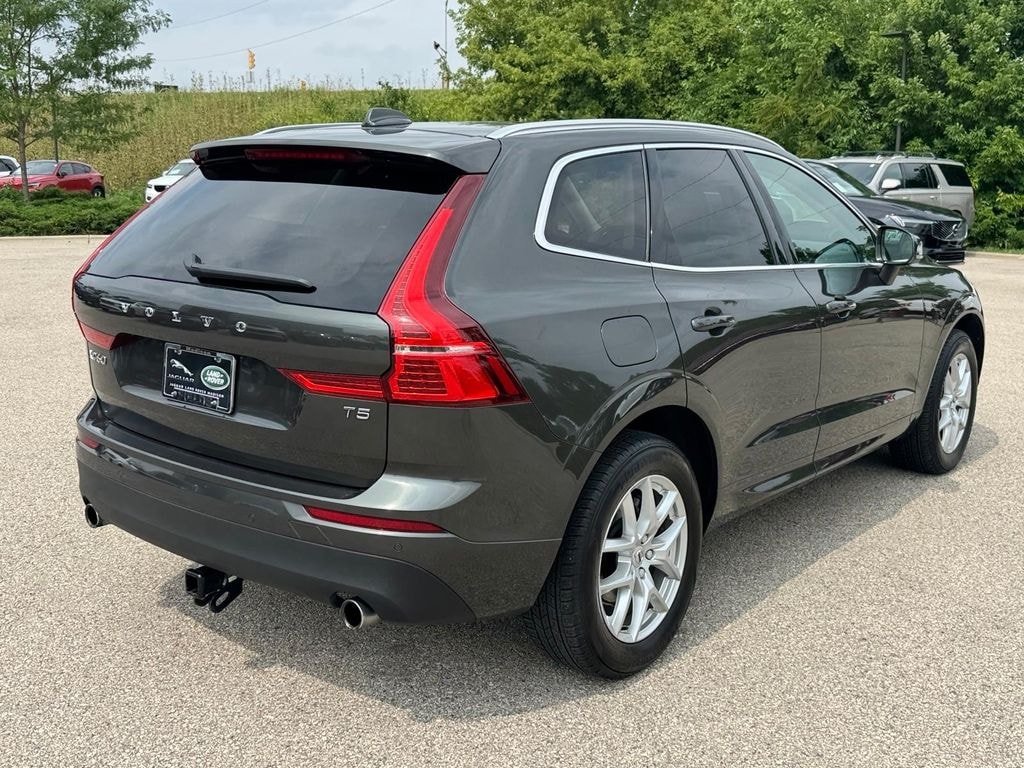 Used 2021 Volvo XC60 T5 Momentum SUV