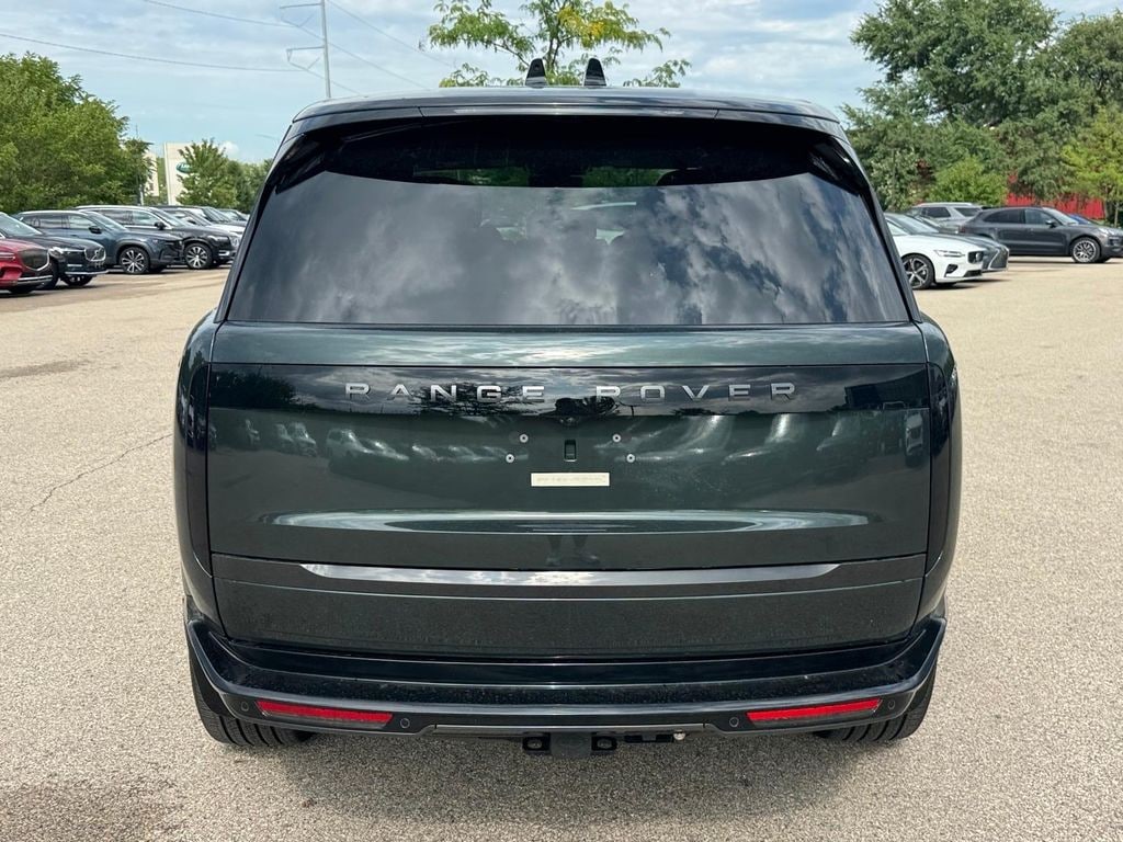 New 2026 Land Rover Range Rover SE LWB 7-Seats / V8 SUV