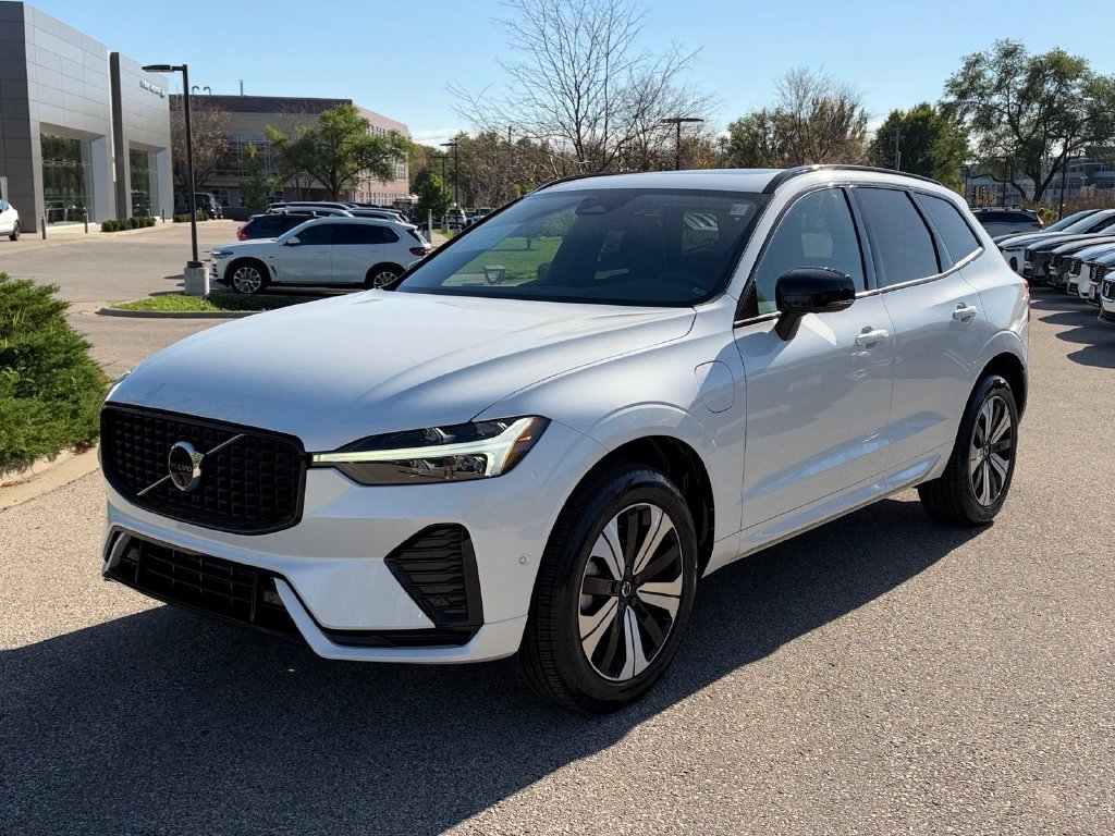 Used 2024 Volvo XC60 plug-in hybrid T8 Plus Dark Theme SUV