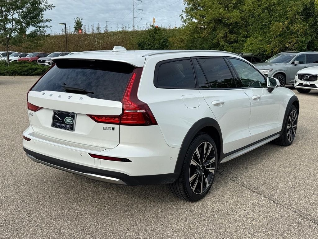 Used 2025 Volvo V60 Cross Country B5 Ultra Wagon