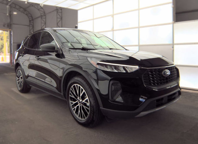 Used 2023 Ford Escape Hybrid Active SUV