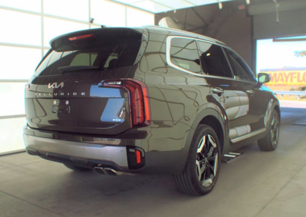 Used 2025 Kia Telluride S SUV